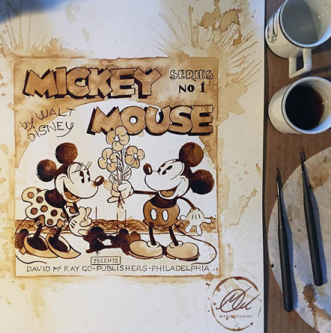 mickey mouse arte en café