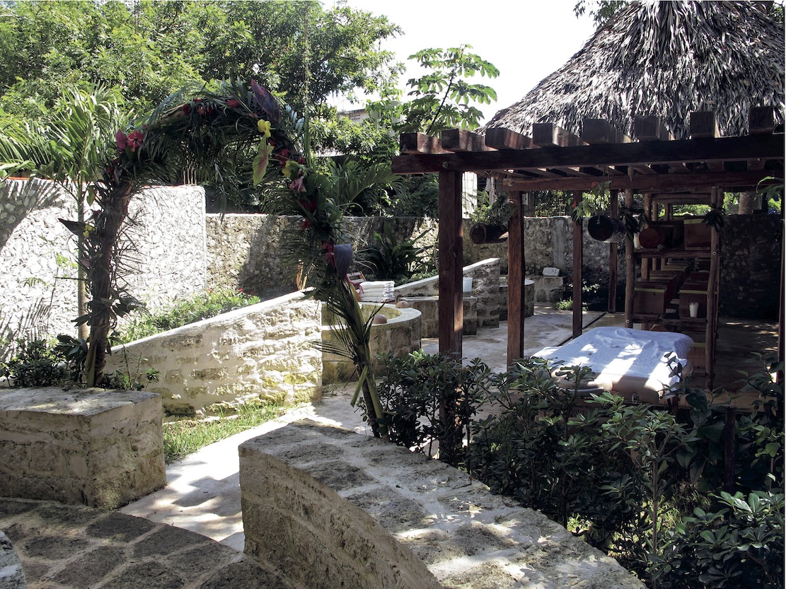 CASA ITZAMNÁ: MIEL Y SABIDURÍA MAYA