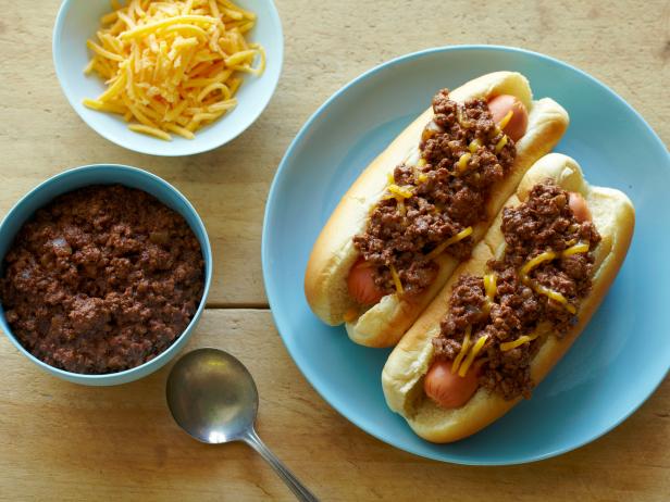 Resultado de imagen para hot dogs y nachos con chili