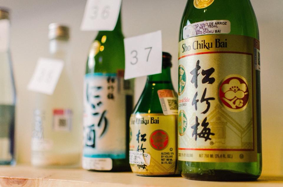 Botella de sake