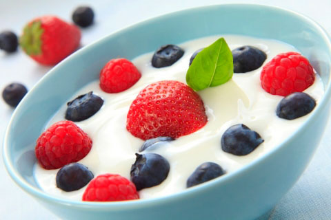 Bowl-of-Yogurt-with-Fruit-1024x682_1