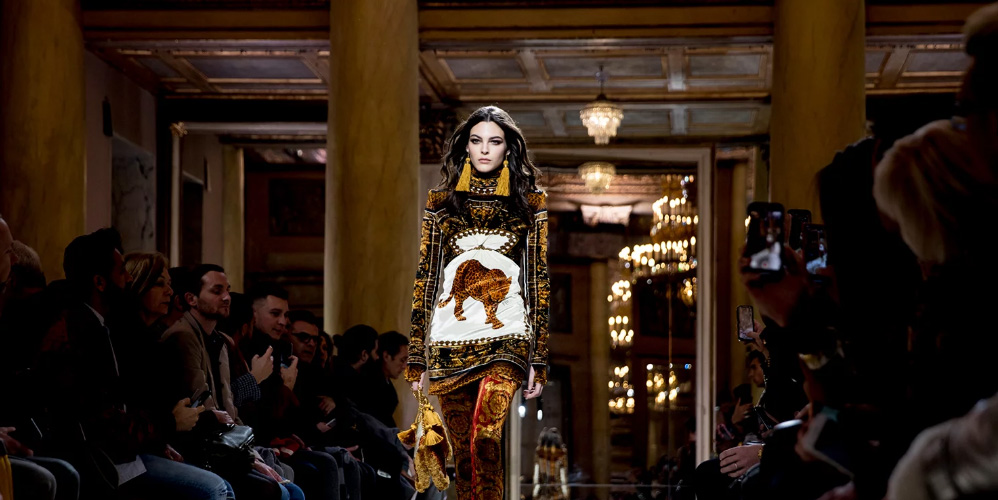 Michael Kors compra Versace por más de dos mil millones de dólares 3
