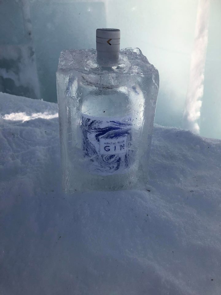 Bar Pop up en el Polo Norte regala ginebra de por vida a quien logre encontrarlo 0