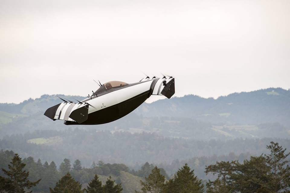 Conoce el primer coche volador totalmente eléctrico 3