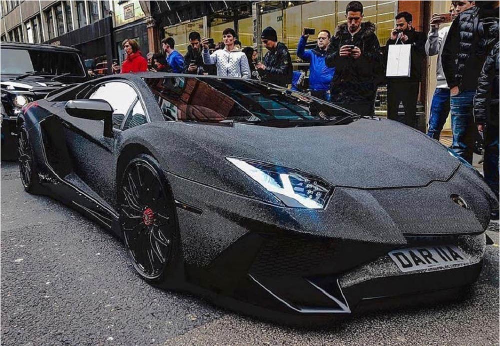 Conoce el Lamborghini cubierto de dos millones de cristales Swarovski