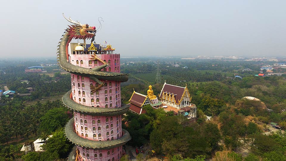 Éste es el templo de dragón en Tailandia que todos quieren visitar 2