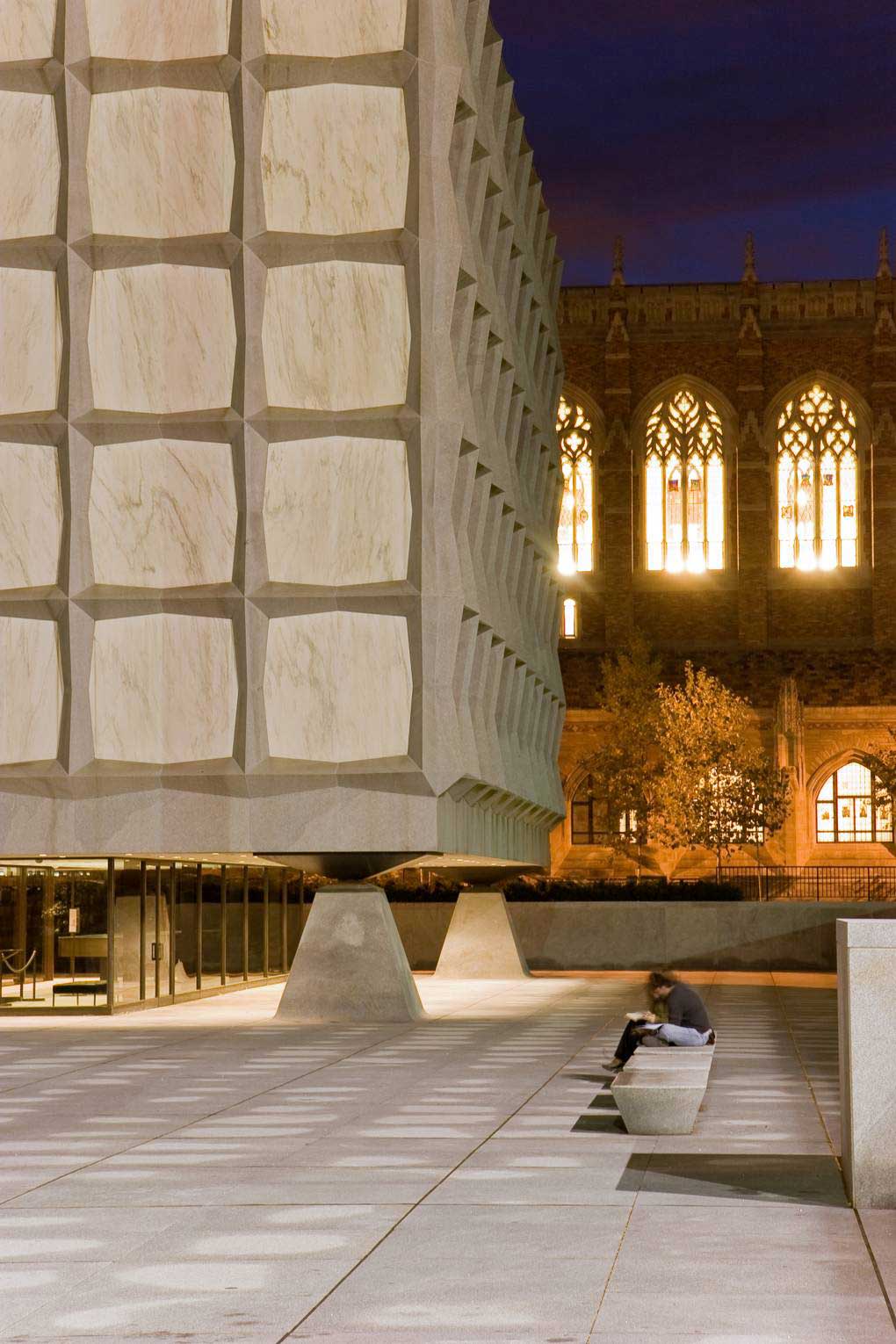 BEINECKE-LIBRARY,-YALE-UNIVERSITY,-NEW-HAVEN