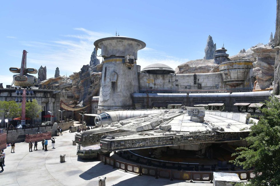 Así es el impactante parque de Star Wars en Disneyland 9