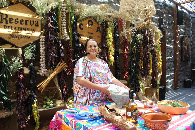 Festival-COA-Edición-2019-cocinera-Luzmy Gomez