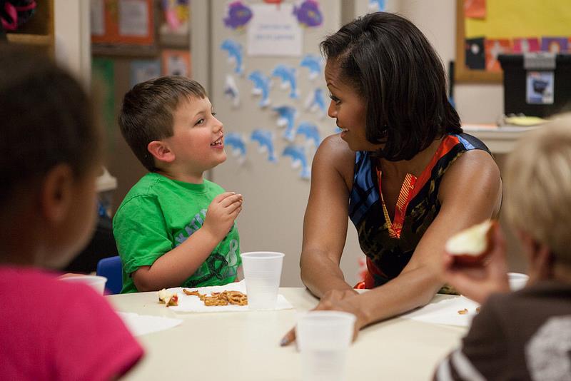 
					Los Obama lanzarán serie de comida para niños