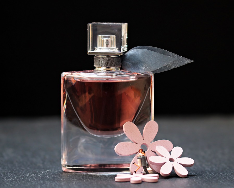 5 perfumes perfectos para regalar a mamá el 10 de mayo 0