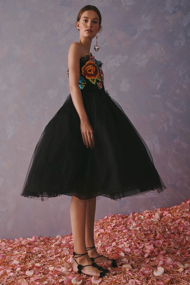 Carolina Herrera se inspira en México y crea la colección más bonita del año 17