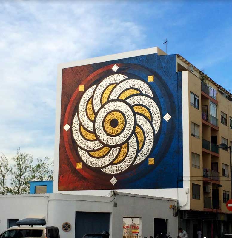 5 murales de caligrafitti hechos por un artista mexicano en el mundo 11