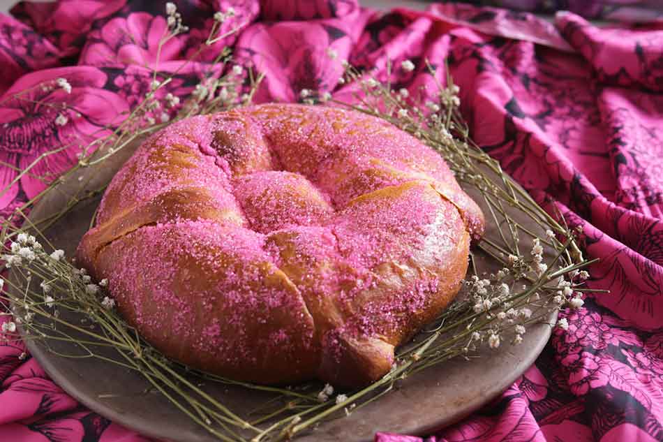 pan de muerto rosa 