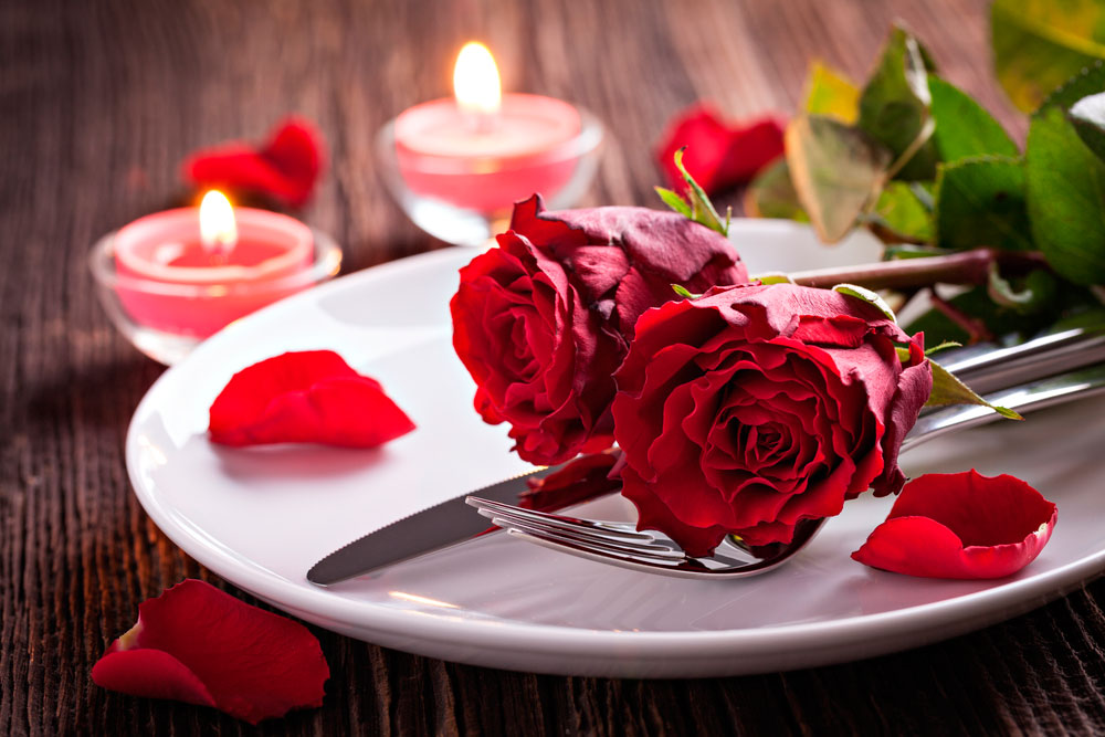 cena-romantica-perfecta-tips-gourmet-rosas