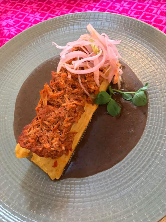 tamal de cochinita