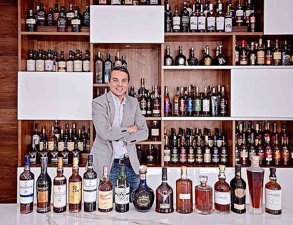 Victor Patiño: el mayor coleccionista de whisky en México