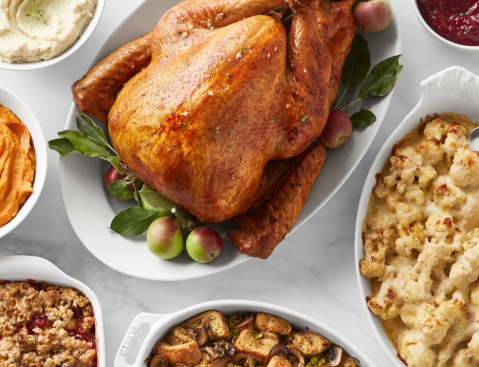 Por estas razones deberías celebrar Thanksgiving en casa