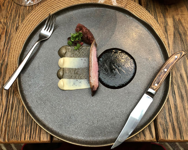 nueva-cocina-contemporanea-mexicana-atzin-santos-pato-y-mole-de-novia