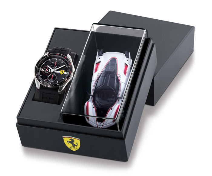 Scuderia Ferrari Speedracer gift set