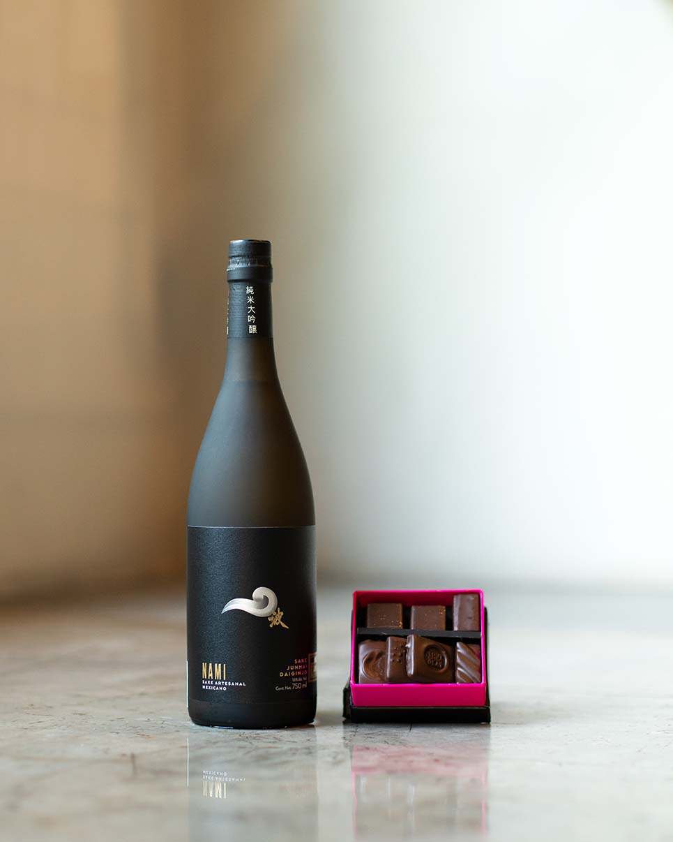 Regalos de sake Nami con chocolate para el 14 de febrero 4