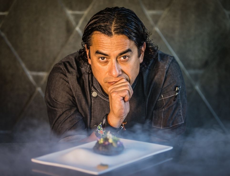 
	     Las lecciones de pandemia para restaurantes del chef Carlos Gaytán