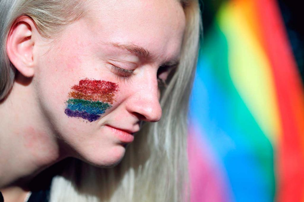 Vallarta Pride y festival Nuestro Orgullo llenan de color a la comunidad gay