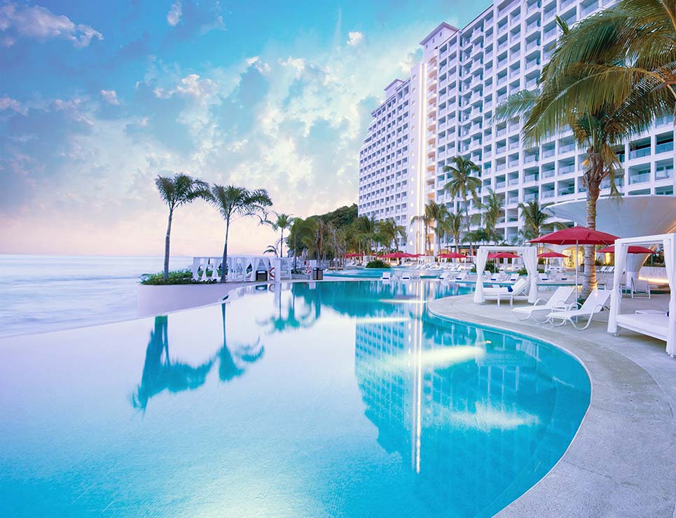 
	     Hilton Vallarta Riviera, nuevo hotel All Inclusive con vista al mar