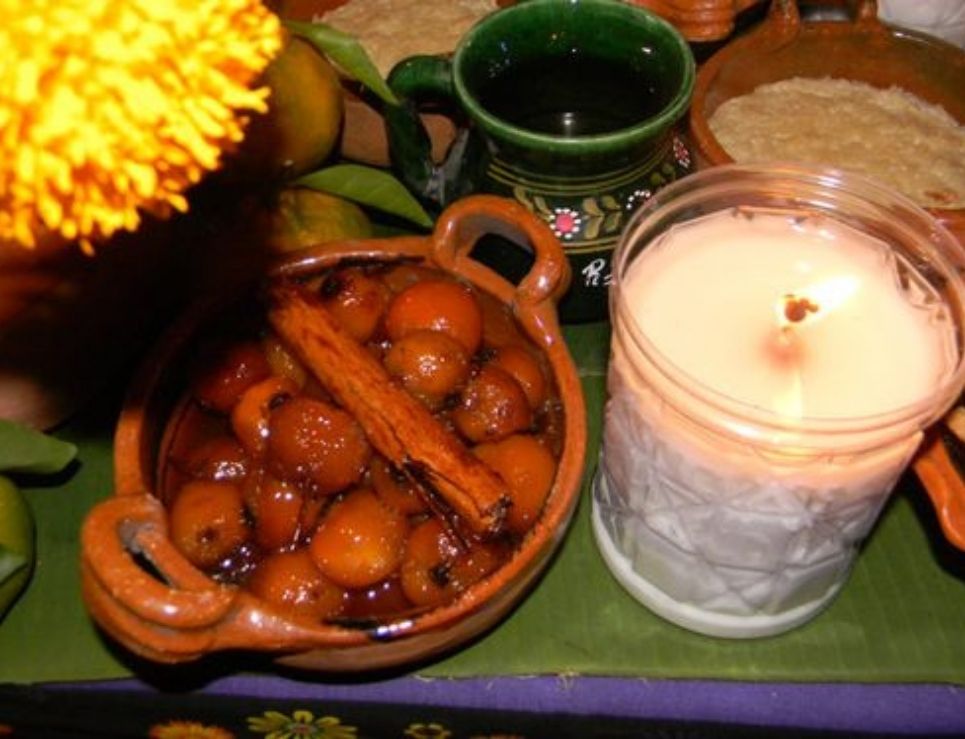 Tejocote en la ofrenda tradicional de muertos y 3 recetas para prepararlo