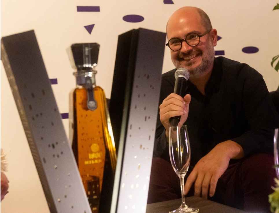 La creación del artista Iñaki Bonillas en un tequila inspirado en el pasado