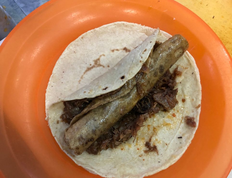 Así son los legendarios ‘tacos dentro de un taco’ de Taxco 1