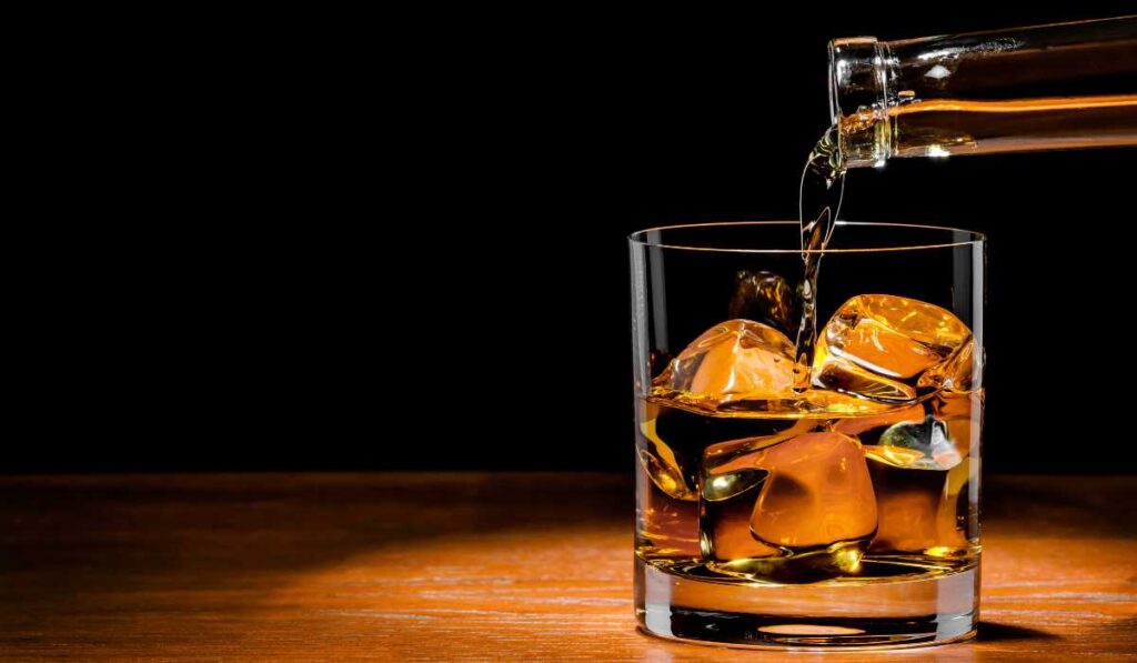 Así fue la historia del primer whisky irlandés en el mundo 1