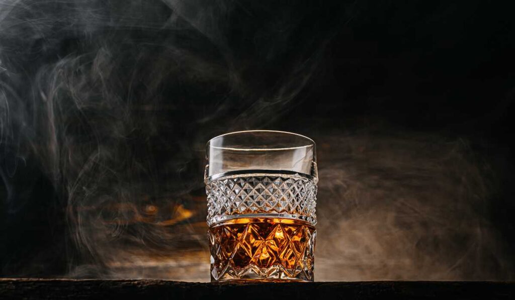 Así fue la historia del primer whisky irlandés en el mundo 0