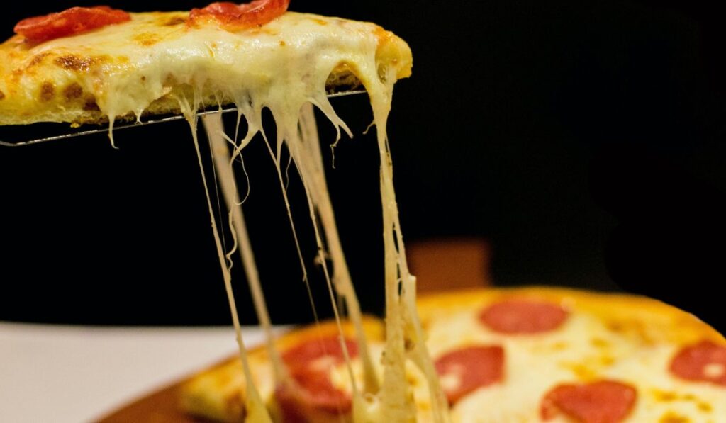 Te decimos cómo comer pizza y mantener la línea al mismo tiempo
