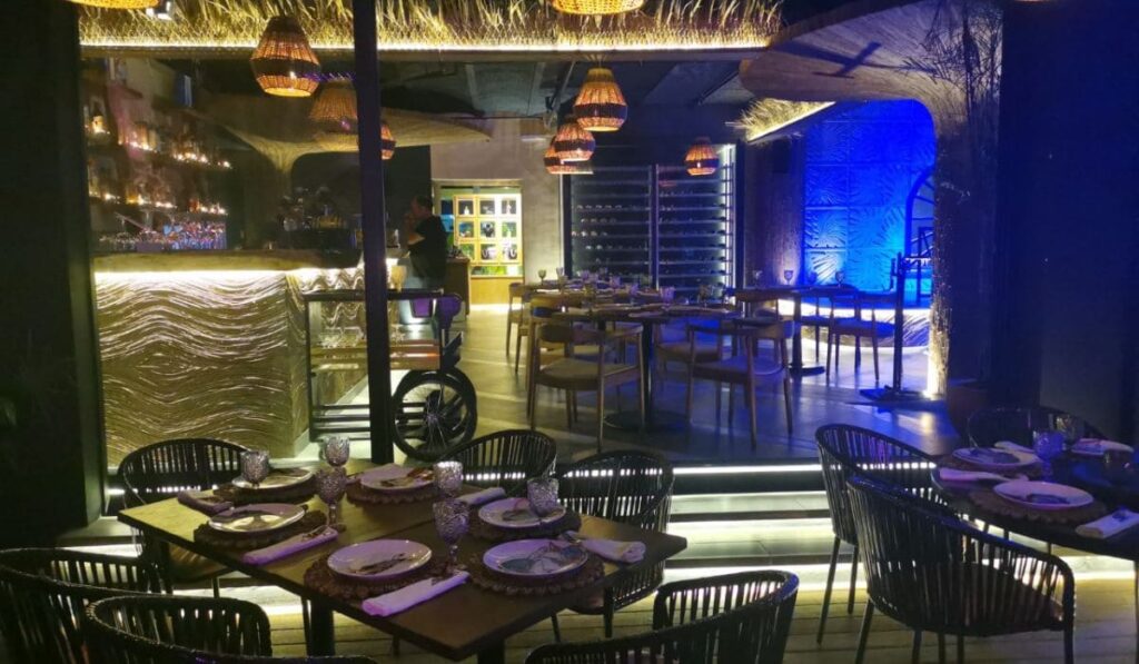 La nueva tendencia de cenas con shows en Riviera Maya