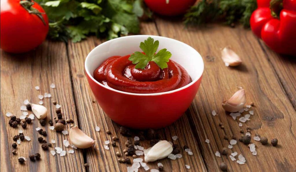 ¿Sabías que la ketchup se usaba para curar la indigestión en 1800? Así es la historia de esta salsa