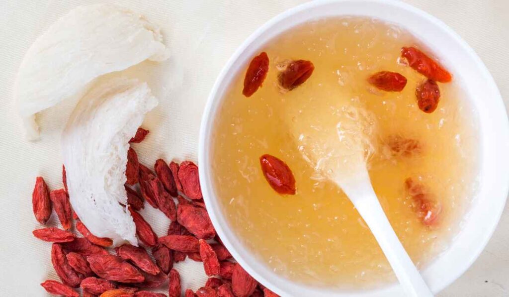 Sopa de nido, el manjar chino de saliva de aves que cuesta más de 100 dólares 0