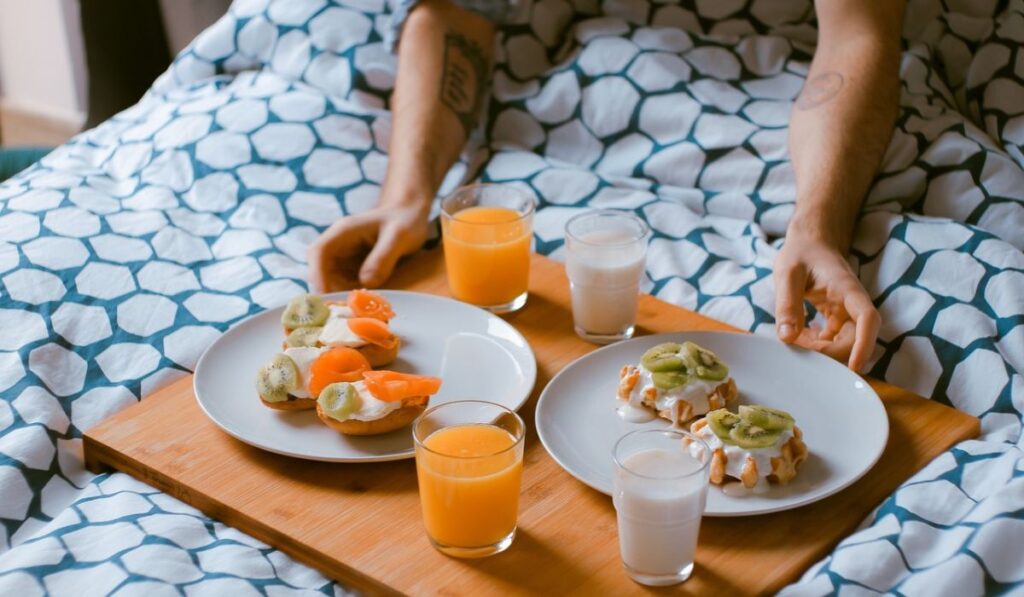 7 ideas de desayuno en la cama que amarás preparar￼