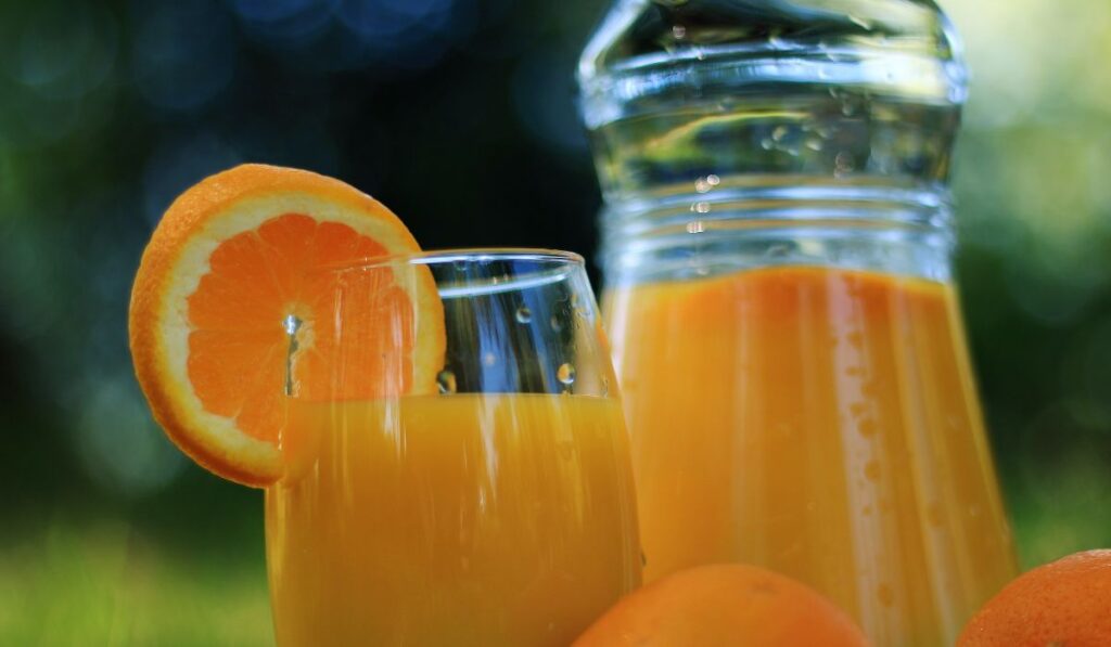 7 tips para usar jugo de naranja en coctelería casera