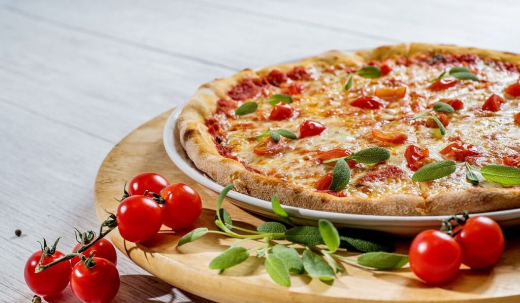 Receta de pizza italiana diferente a la más cara del mundo. 