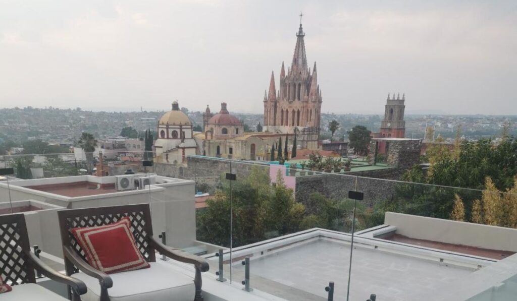 Tunki Rooftop by Handshake, un bar singular en San Miguel de Allende 1