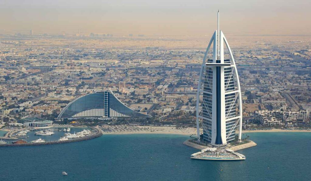 ¿Por qué Burj Al Arab es el hotel más lujoso del mundo? 1