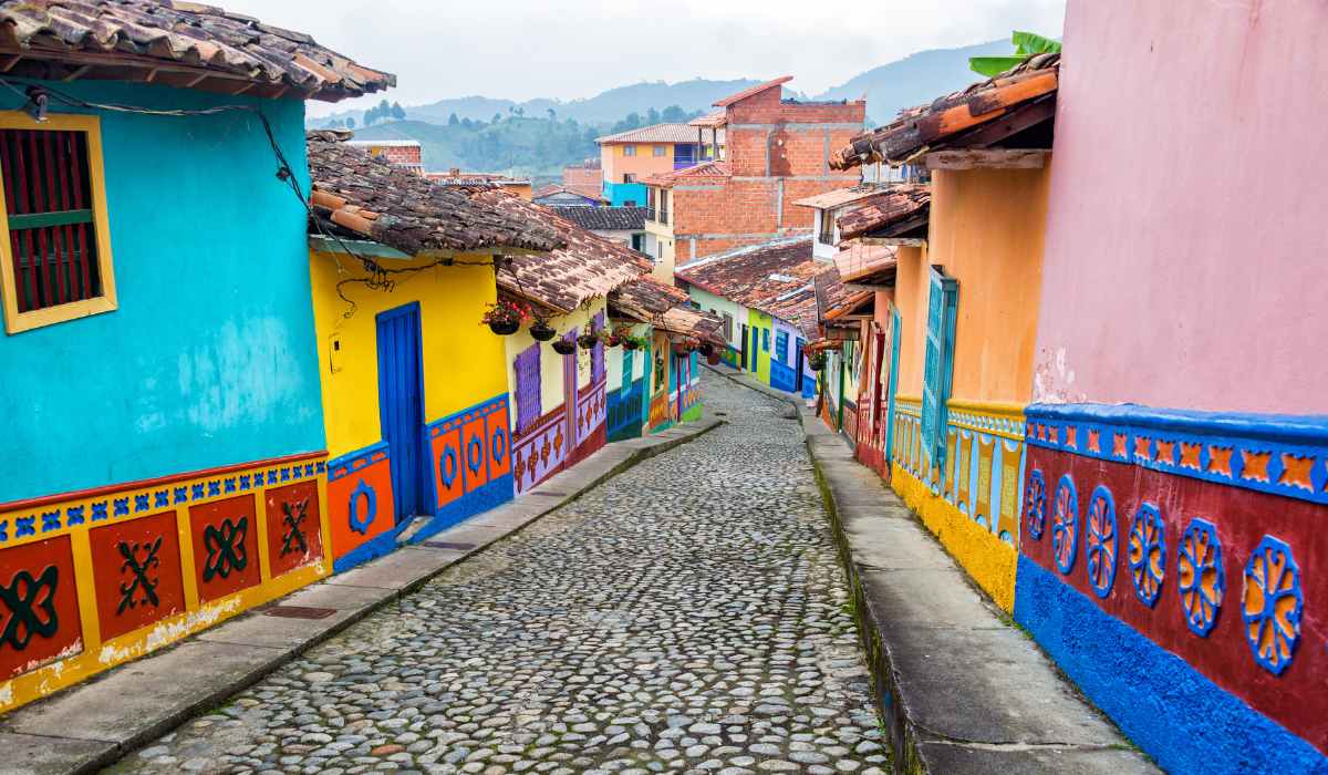 Los 10 destinos más coloridos del mundo que debes conocer