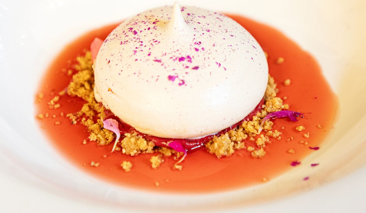 fresas-con-crema-y-miel-de-maguey