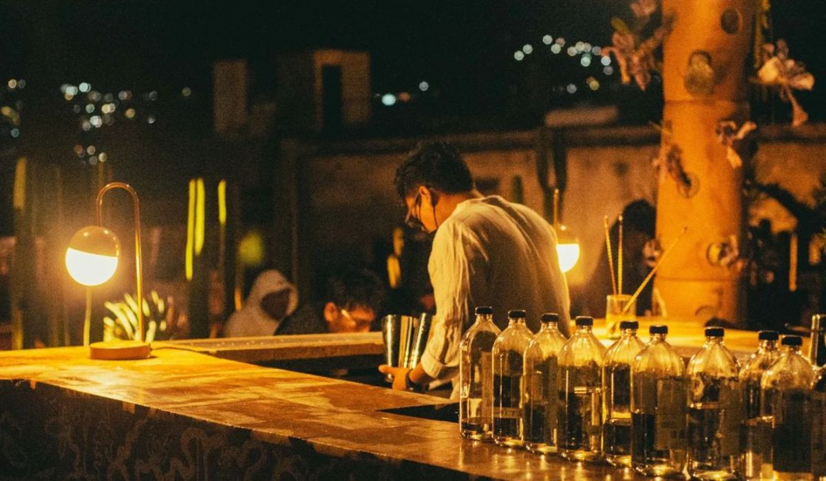 Liquen Bar, el bar de cocteles sostenibles con ingredientes solo de Oaxaca