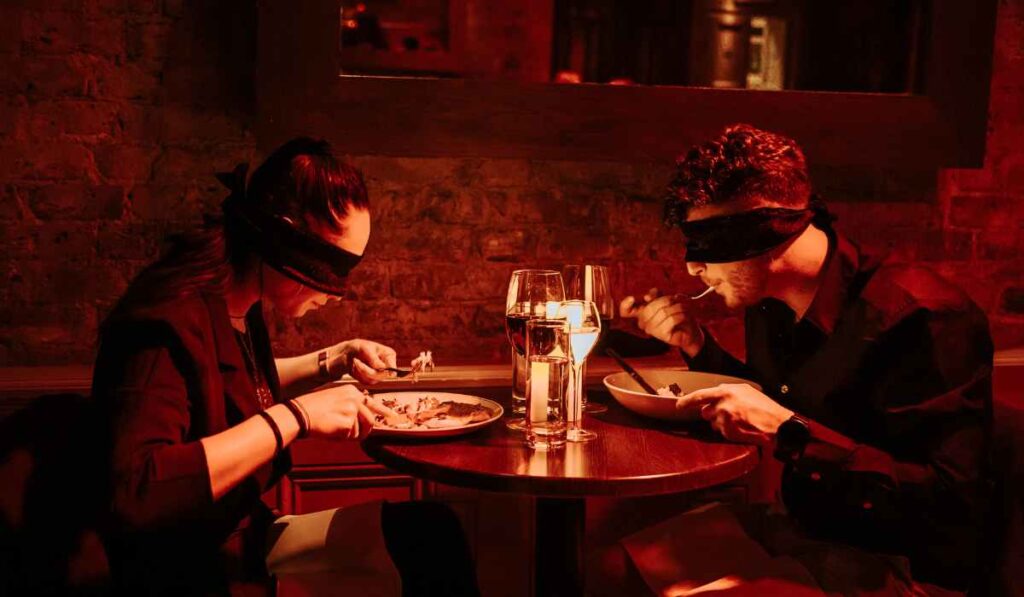 Dining in the dark, una experiencia de cena a ciegas  0