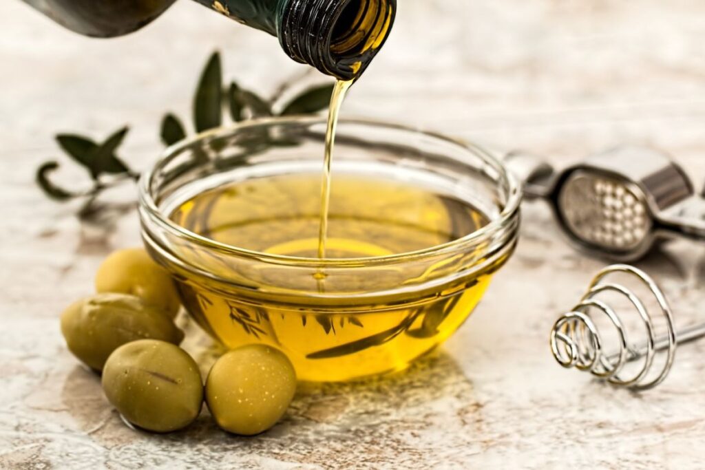 Aceite de oliva, opción más popular dentro de los aceites vegetales.