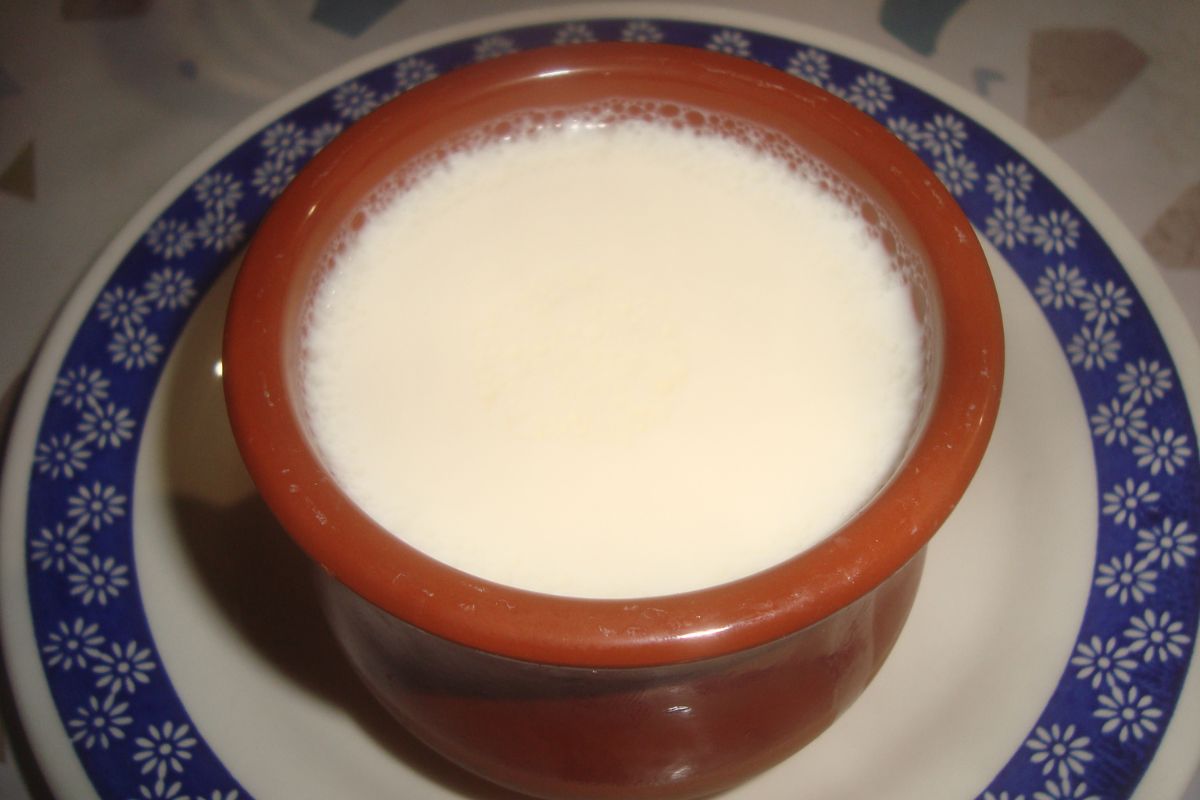 ¿Cómo hacer atole de avena y con qué acompañarlo?