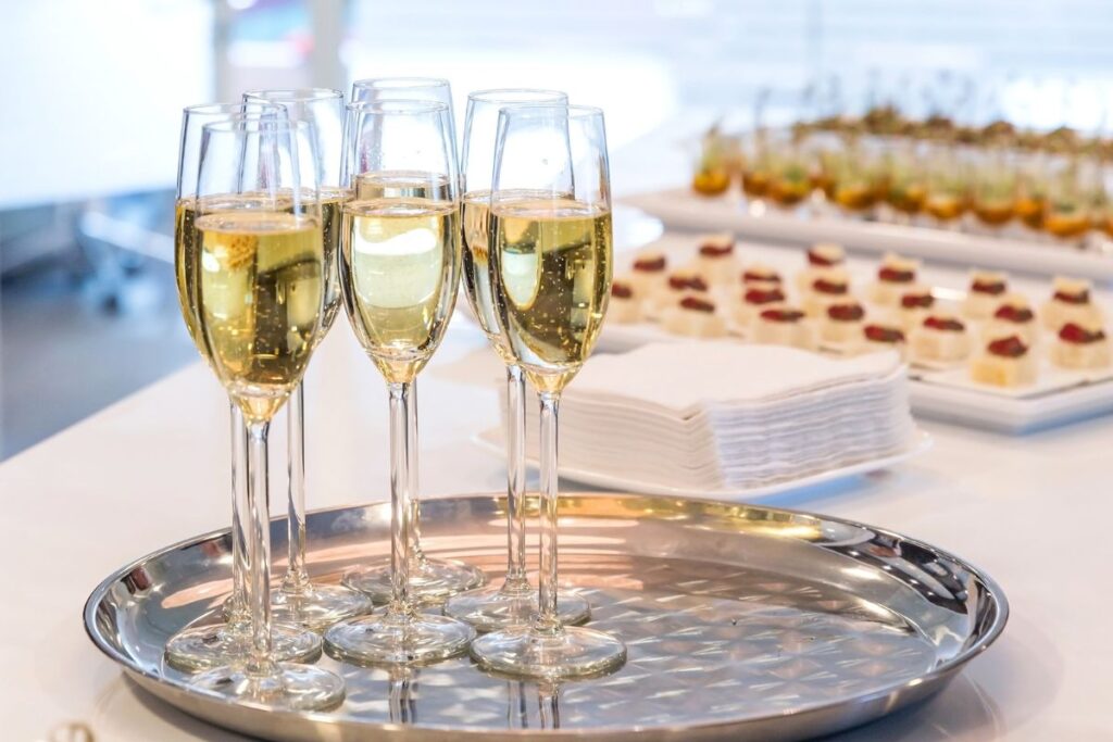 Elección correcta de champañas para diferentes comidas o cenas.