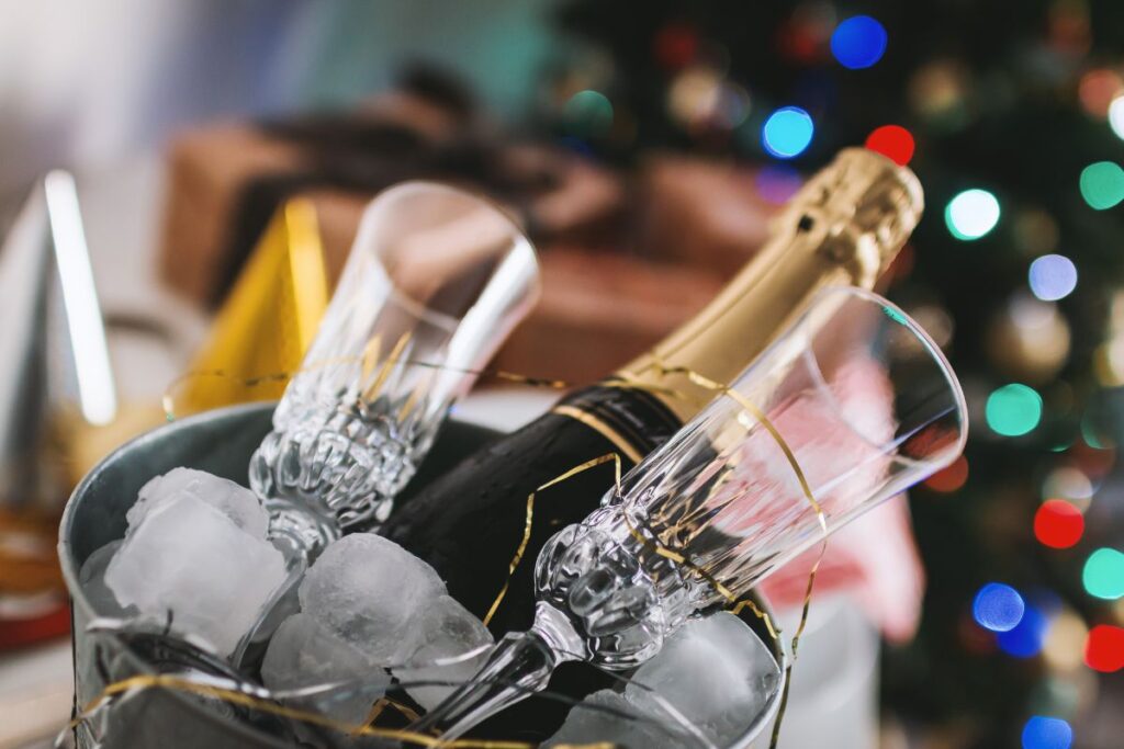 Forma de enfríar el champagne para mantener la burbujas que logró el monje Dom Pérignon.